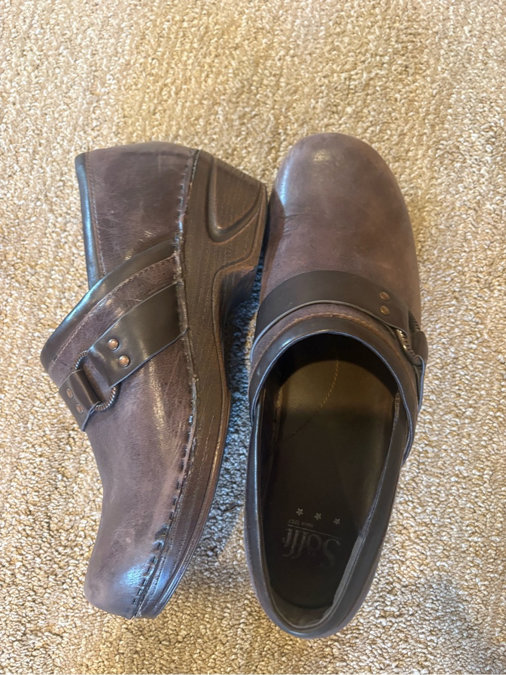 Sofft Women's Brown Leather Clogs with Buckle Strap